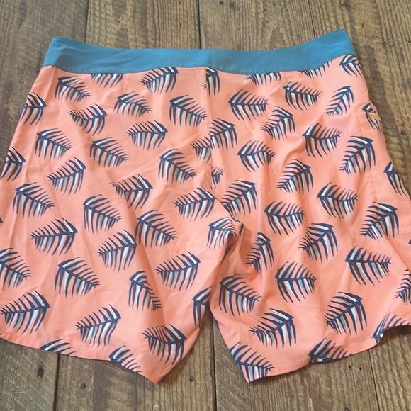 Patagonia board shorts size 40 - Picture 6 of 6